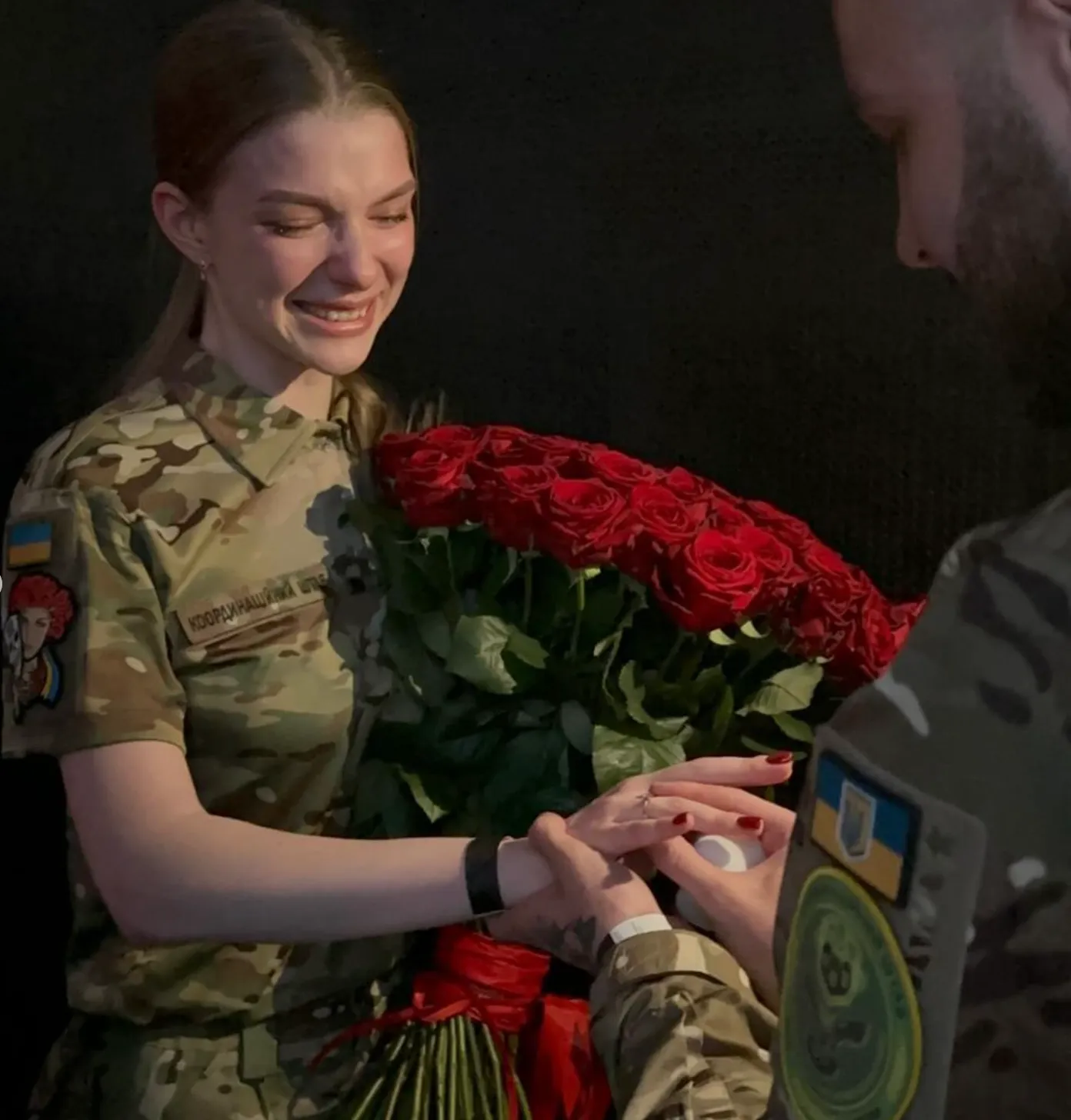 Военный романтично сделал предложение любимой Военный романтично сделал предложение любимой