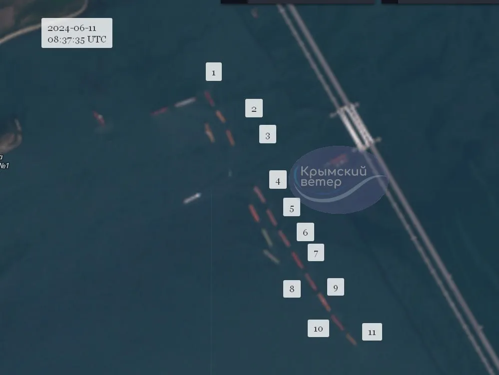 Крымский мост новости - россияне установили 11 боновых заграждений