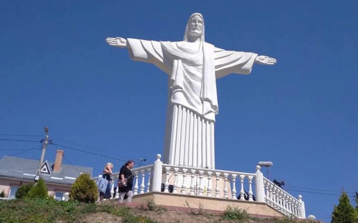 В Трускавце установлена самая большая статуя Христа-Искупителя