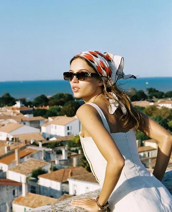 Трендові хустинки на літо 2024 Трендові хустинки на літо 2024