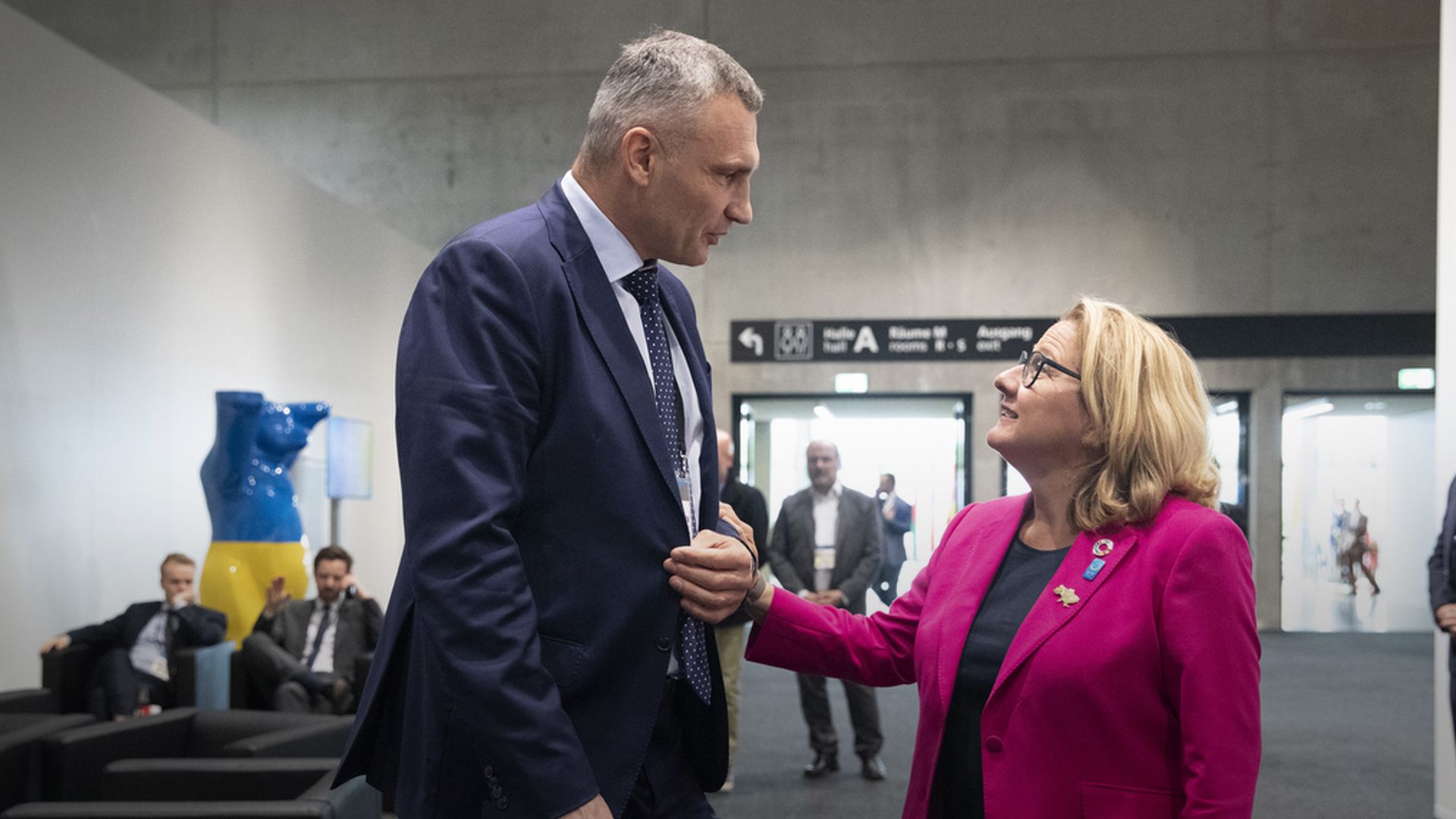 Виталий Кличко присоединился к дискуссиям на Международной конференции по восстановлению Украины Виталий Кличко присоединился к дискуссиям на Международной конференции по восстановлению Украины