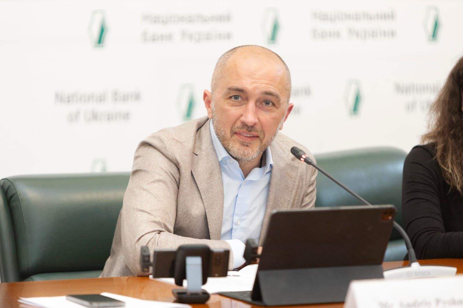 Дефіцит електроенергії та курс долара в Україні - як це вплине на ціни - відповідь НБУ Дефіцит електроенергії та курс долара в Україні - як це вплине на ціни - відповідь НБУ