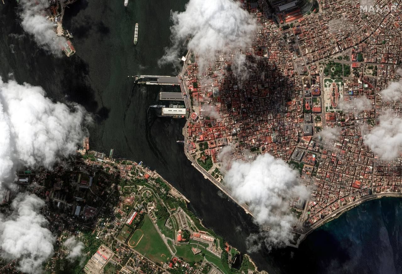 На супутникових знімках з Куби видно російські кораблі