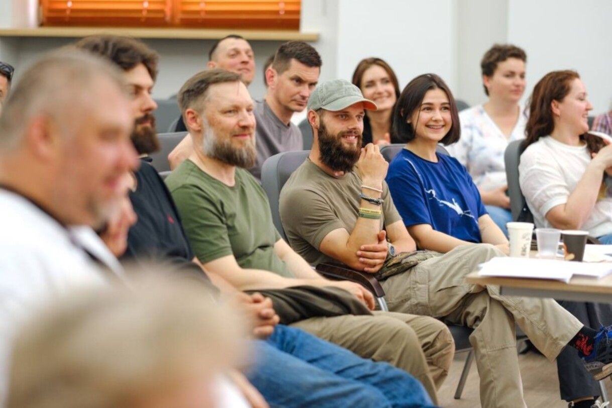 Защита Украины - 10 - 11 класс - отобрали тренеров, которые будут обучать педагогов Защита Украины - 10 - 11 класс - отобрали тренеров, которые будут обучать педагогов