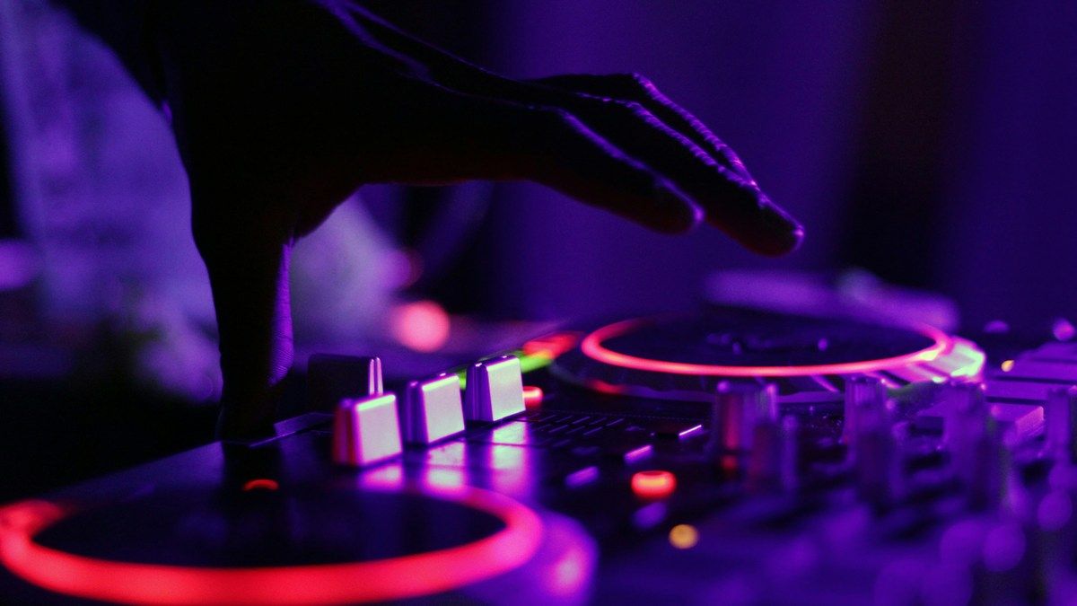 Безкоштовні музичні генератори зі штучним інтелектом Безкоштовні музичні генератори зі штучним інтелектом