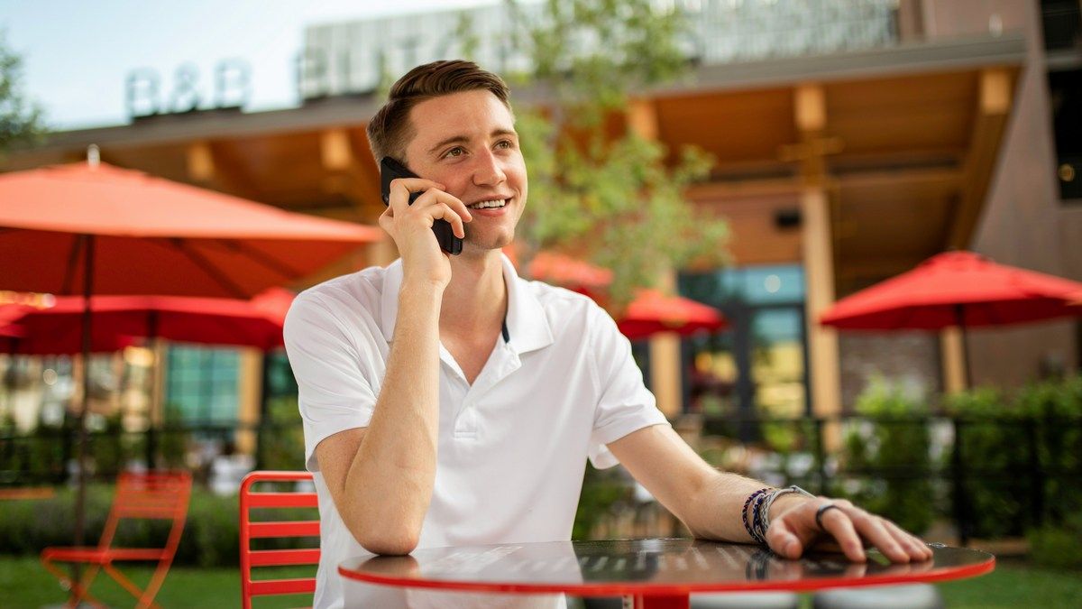 Зеленський підписав закон про роумінг з Європейським Союзом Зеленський підписав закон про роумінг з Європейським Союзом