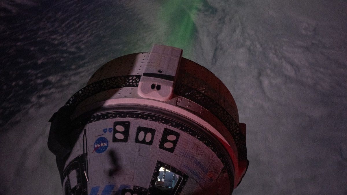 Starliner возле МКС Starliner возле МКС