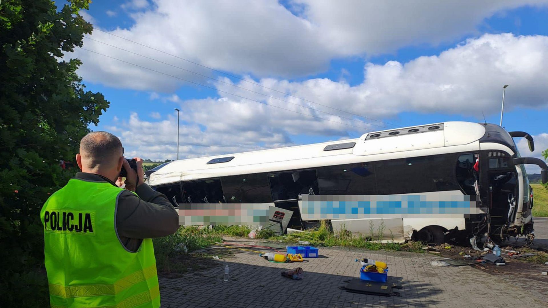 У Польщі перевернувся автобус з українцями У Польщі перевернувся автобус з українцями