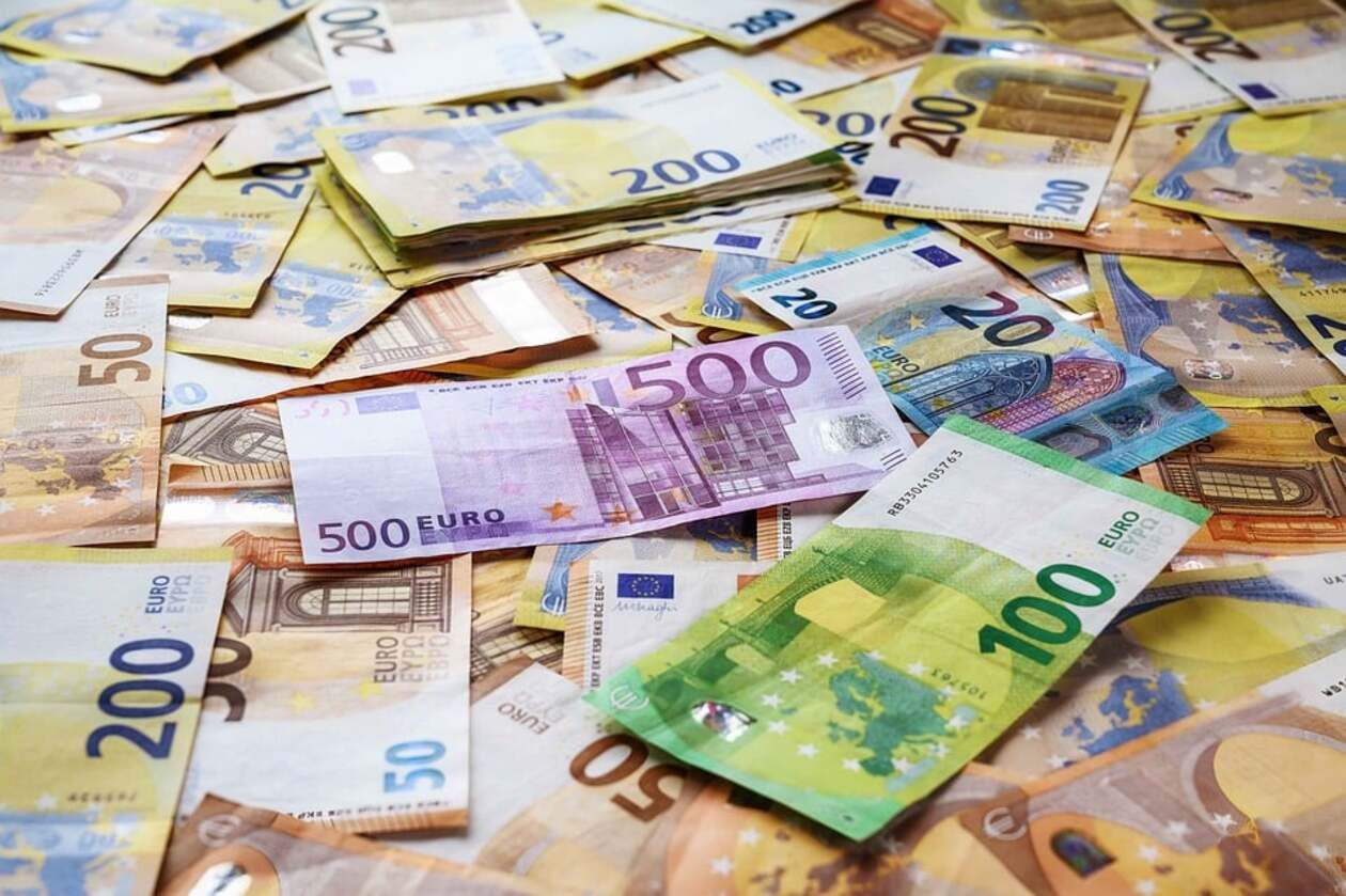 Підприємці можуть отримати гранти на десятки тисяч євро 