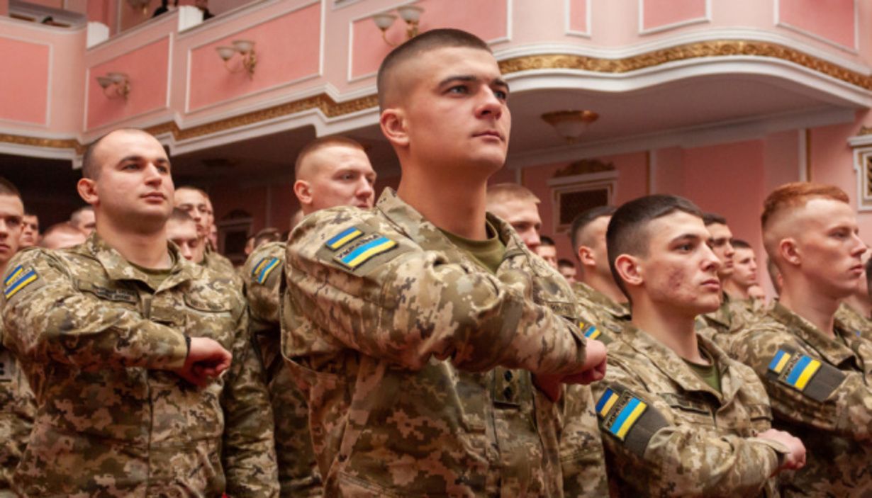 Выпуск 2024 - более 2 тысяч лейтенантов усилят Украину в бою