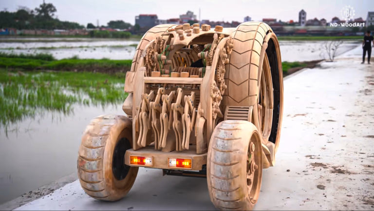 Деревянная машина по собственному дизайну Труонга Ван Дао