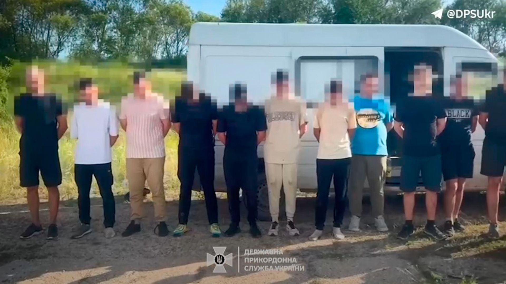 На Закарпатье задержали микроавтобус На Закарпатье задержали микроавтобус