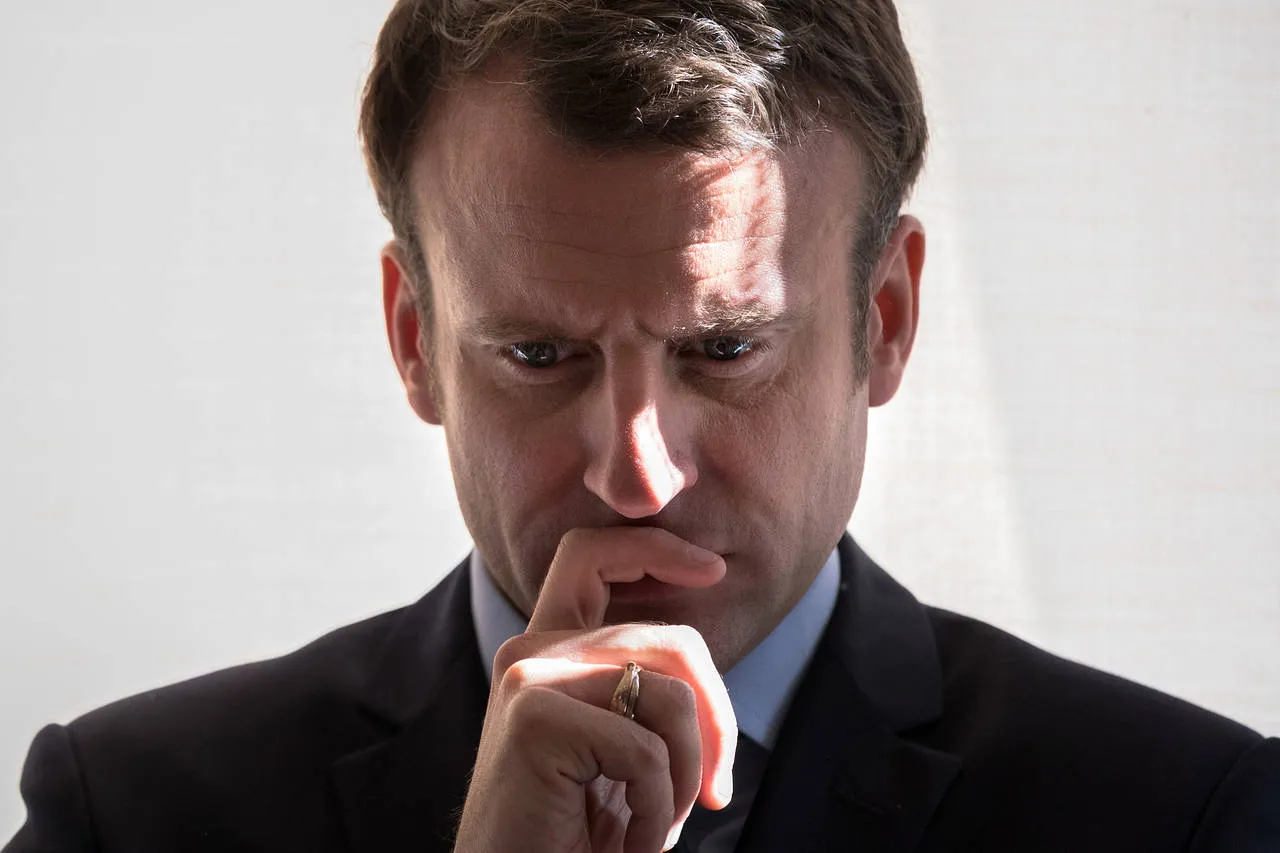 Макрон Макрон