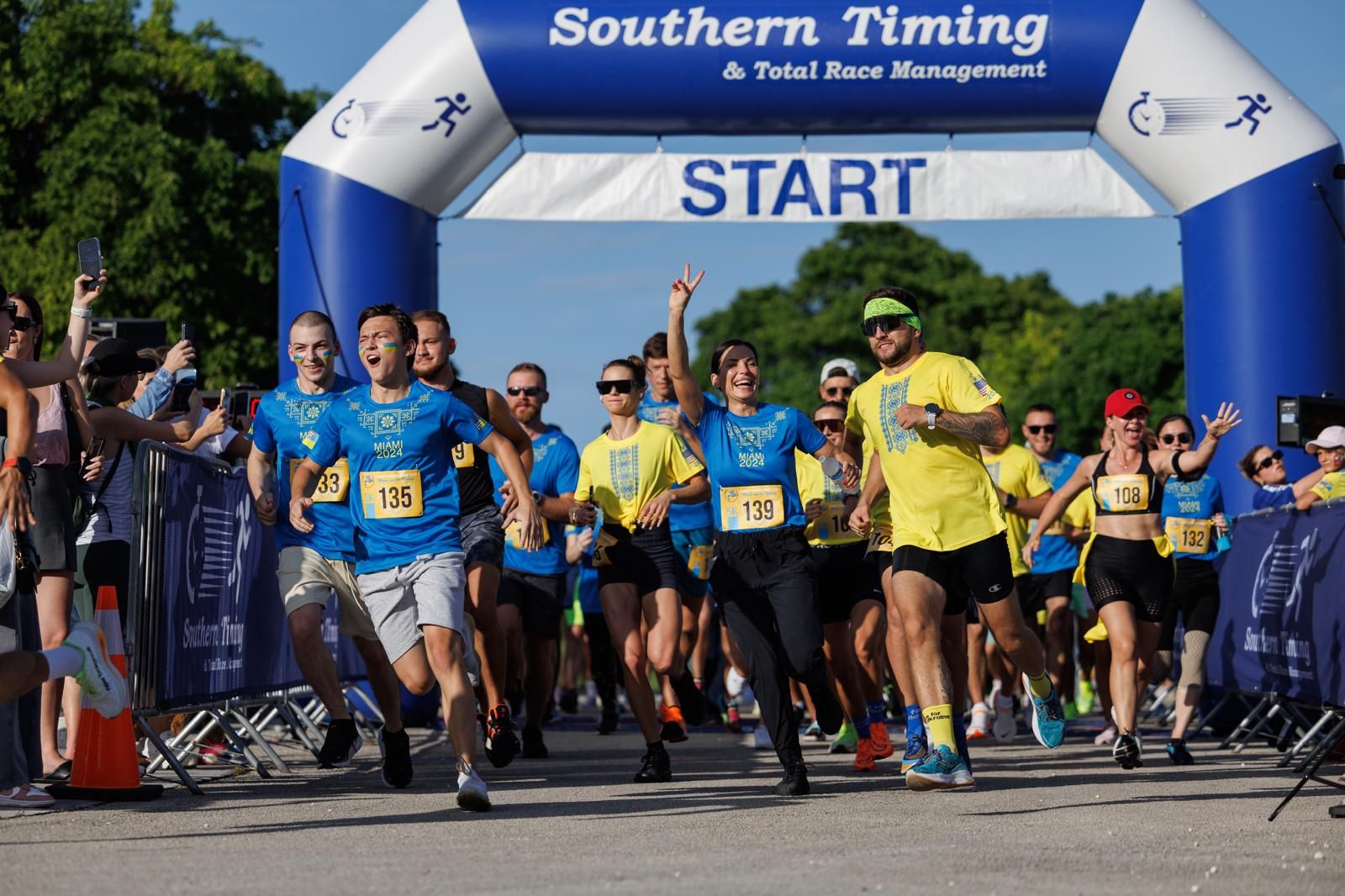 У Маямі відбувся благодійний забіг у вишиванках Vyshyvanka Run У Маямі відбувся благодійний забіг у вишиванках Vyshyvanka Run