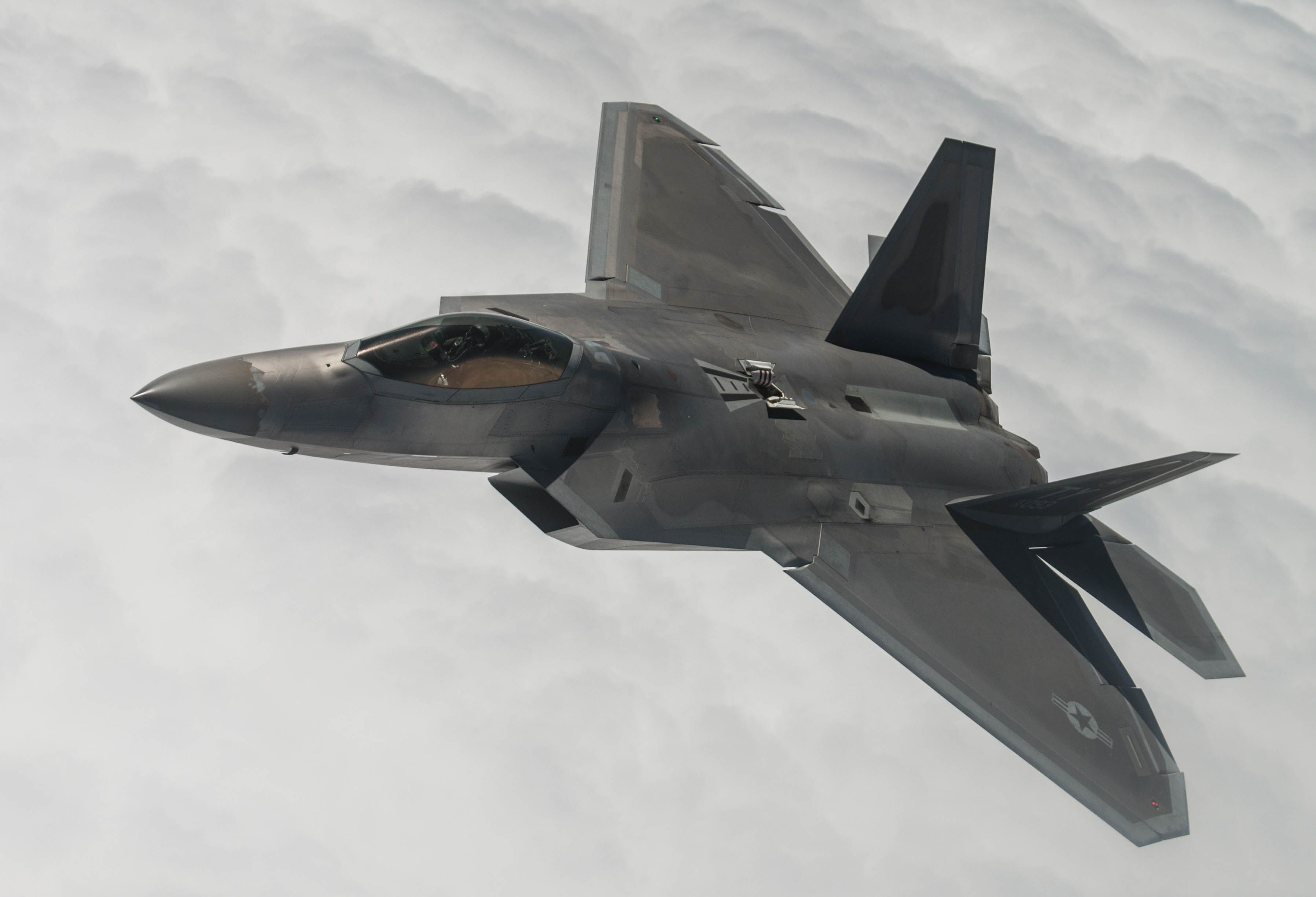 Истребитель Lockheed Martin F-22 Raptor Истребитель Lockheed Martin F-22 Raptor