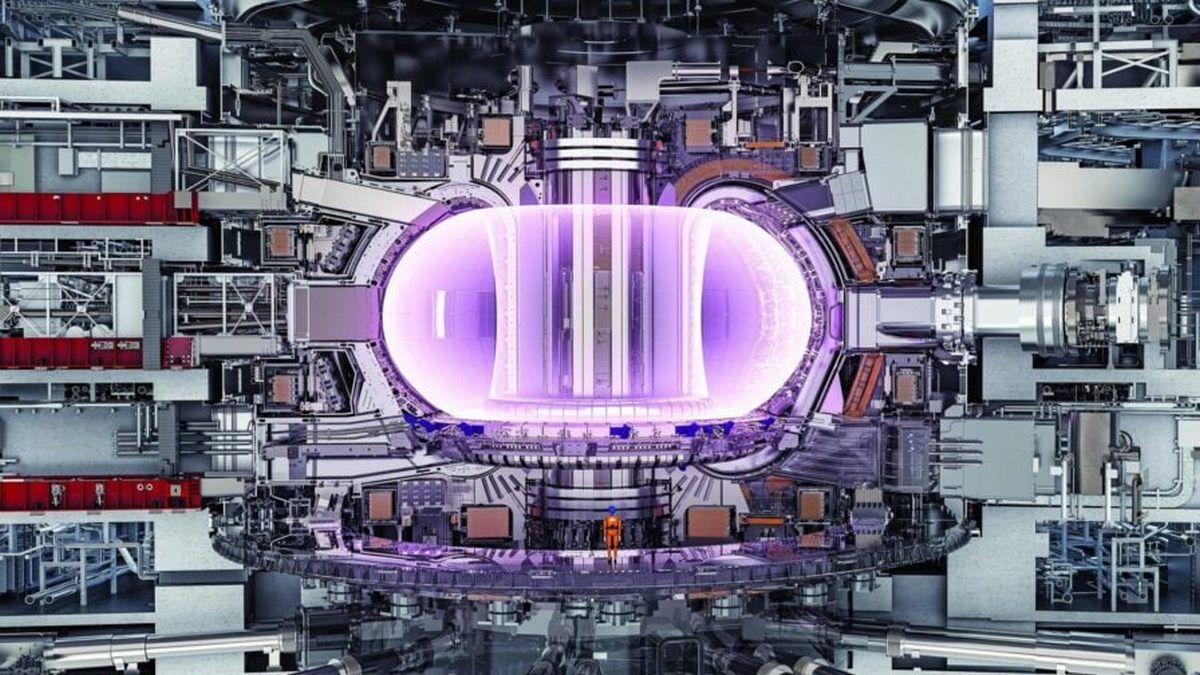 Художня ілюстрація токамака ITER, що містить плазму