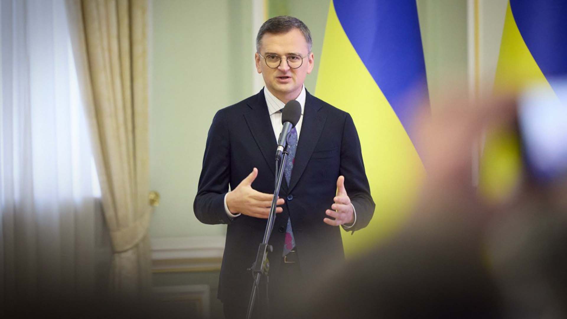 Кулеба розповів, що рішення про дозвіл Україні бити по російських аеродромах уже готують - 24 Канал Кулеба розповів, що рішення про дозвіл Україні бити по російських аеродромах уже готують - 24 Канал