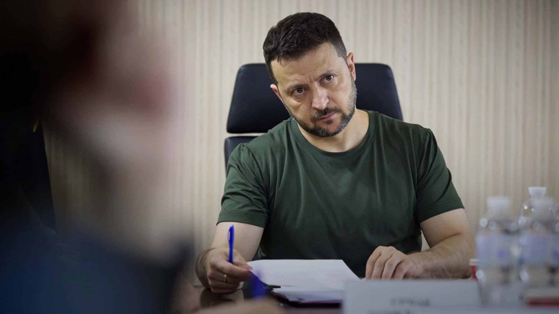 Зеленський розповів, що на Ставці ухвалили дуже важливі рішення щодо дронів та РЕБ Зеленський розповів, що на Ставці ухвалили дуже важливі рішення щодо дронів та РЕБ