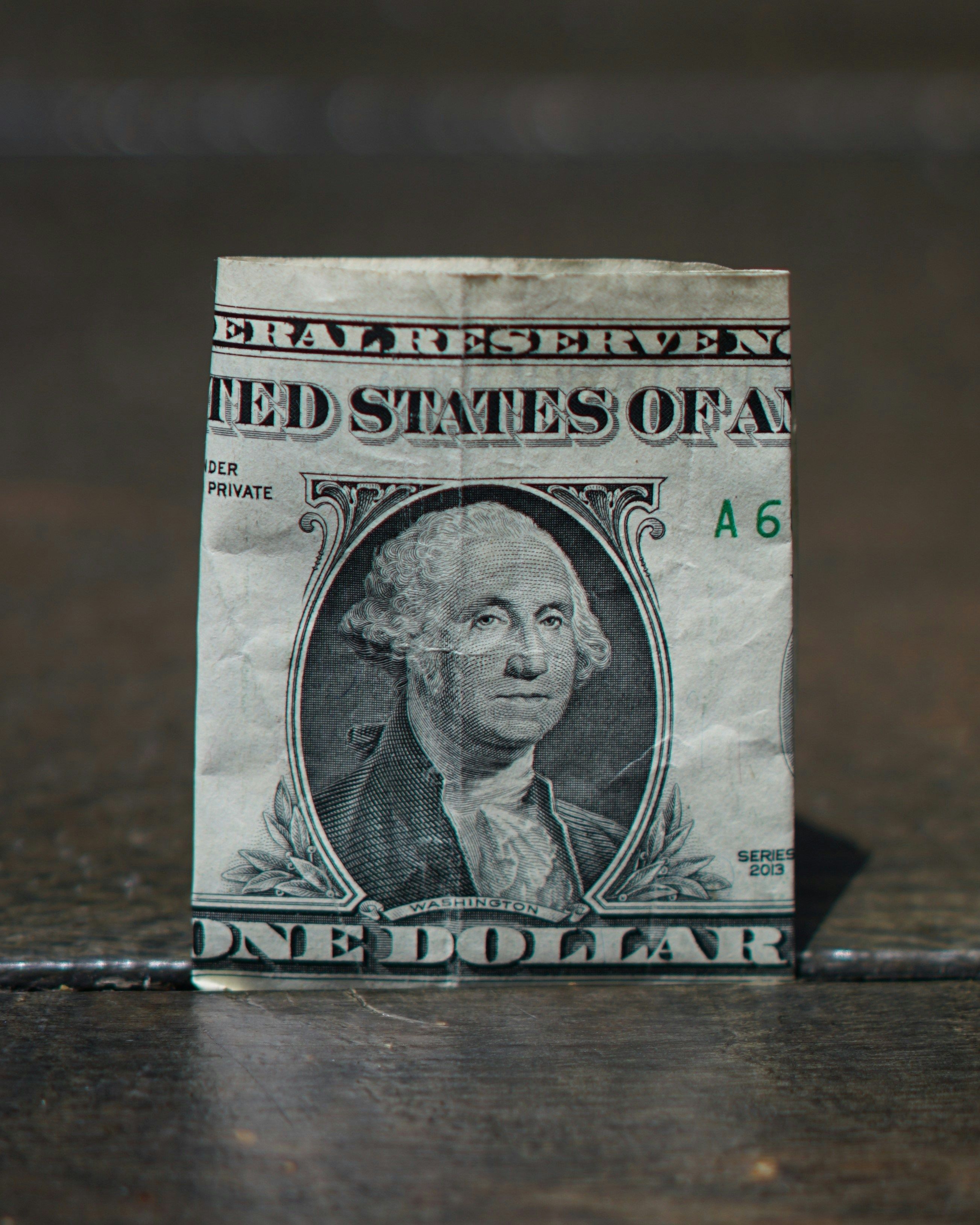 Доллар резко подешевел - по сколько официальный курс 5 июля Доллар резко подешевел - по сколько официальный курс 5 июля