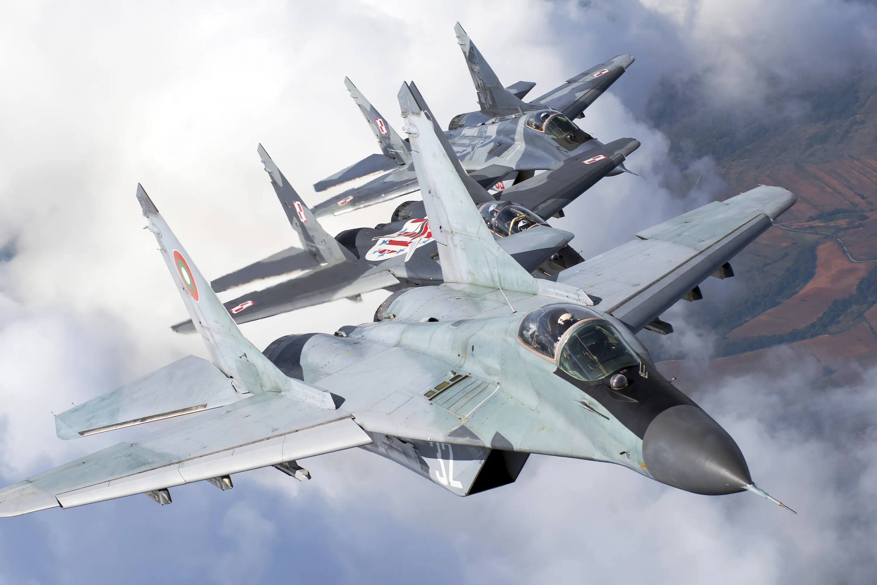 Ф-16 Ф-16