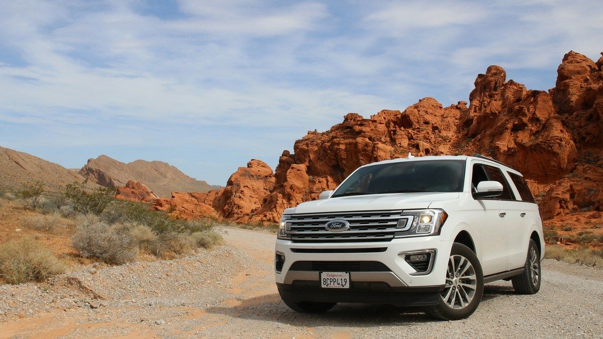 Ford интегрирует радары в фирменные значки на радиаторах автомобилей Ford интегрирует радары в фирменные значки на радиаторах автомобилей