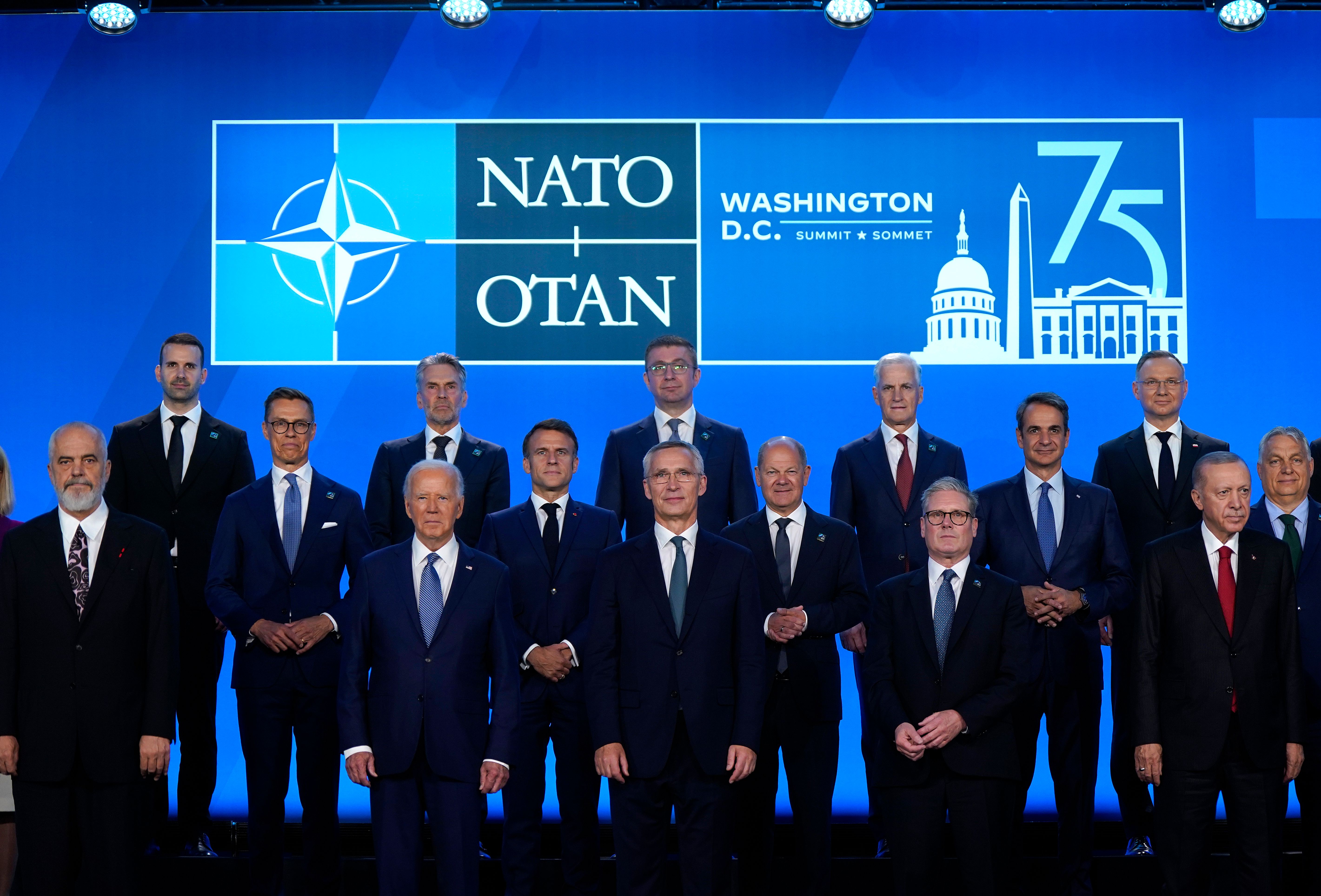 Почему Украину не берут в НАТО - ответ Госдепа - 24 Канал