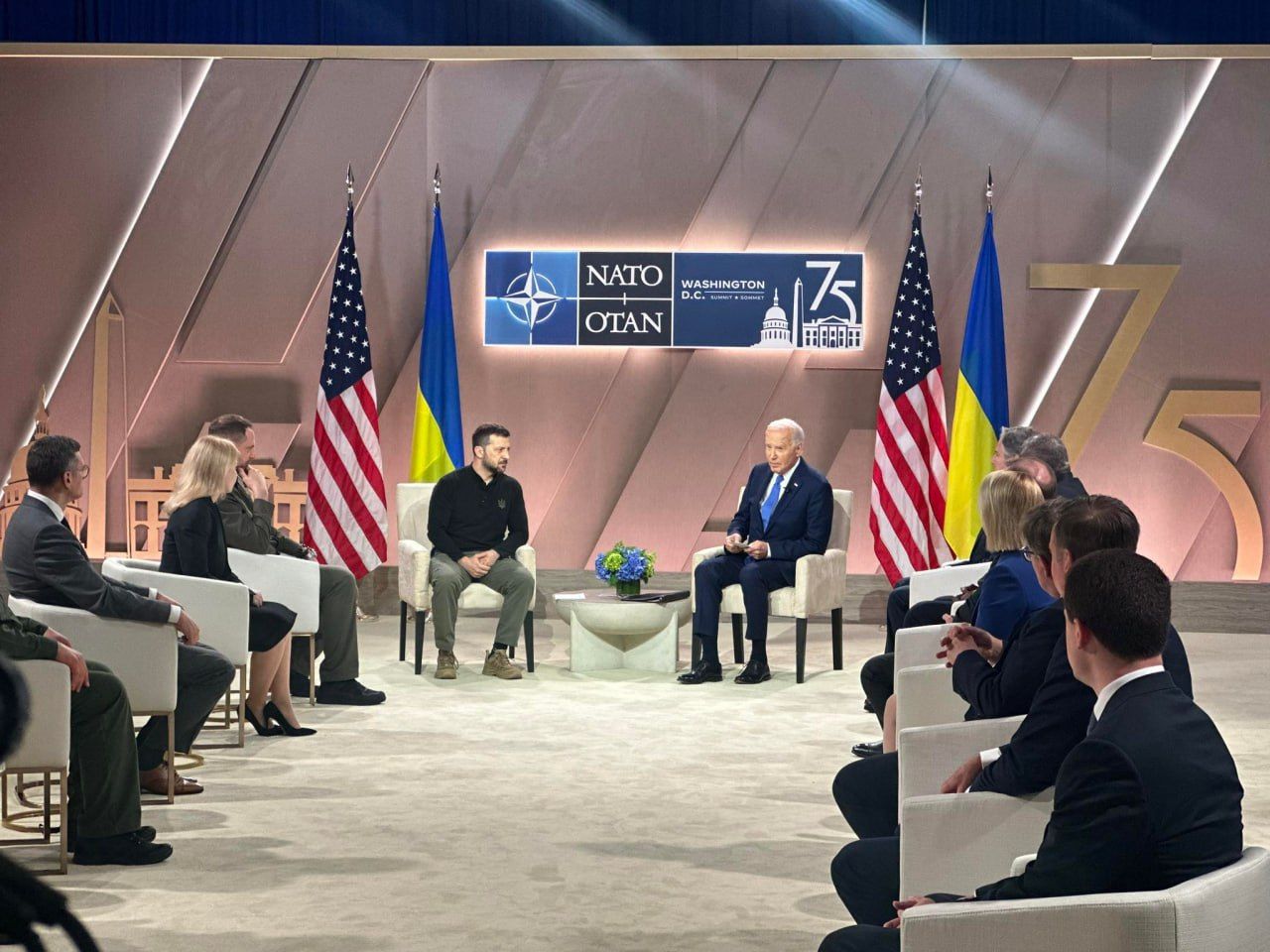 Встреча Зеленского и Байдена 11 июля 2024 года Встреча Зеленского и Байдена 11 июля 2024 года