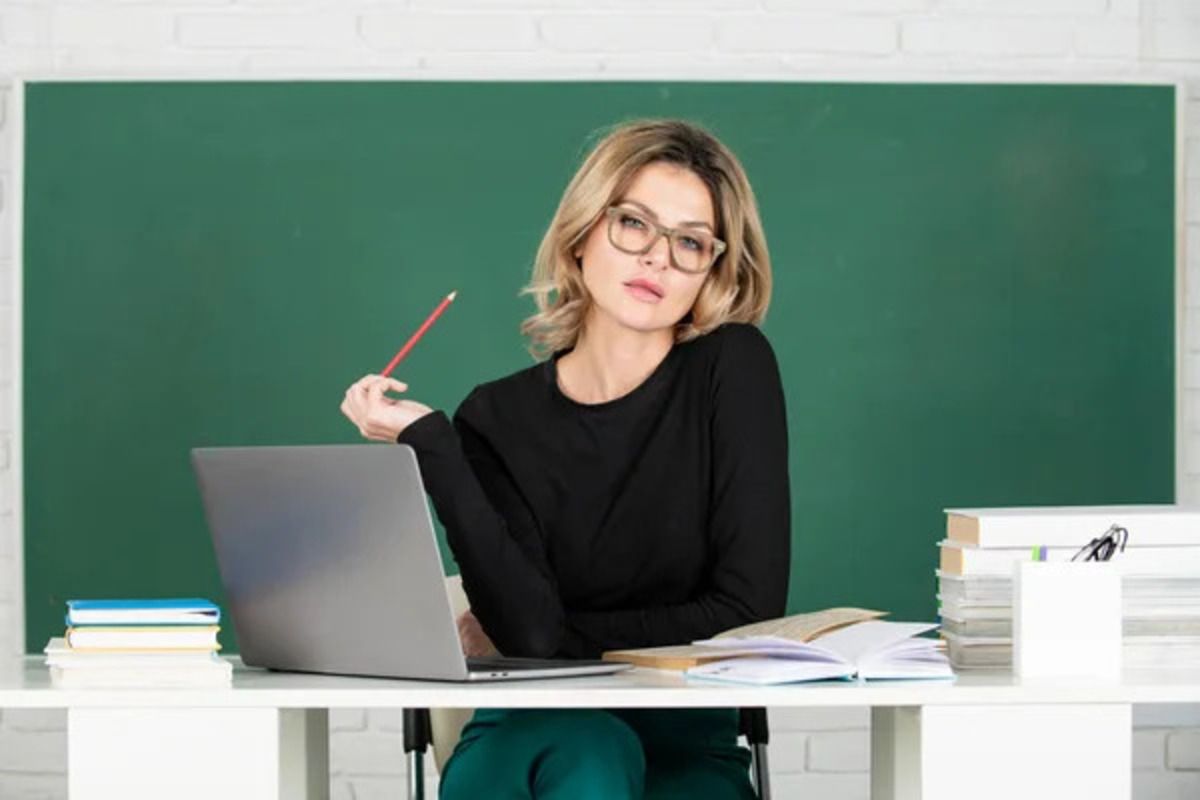 Отпуск учителей 2024 сколько дней - как и насколько работодатель может ограничить продолжительность