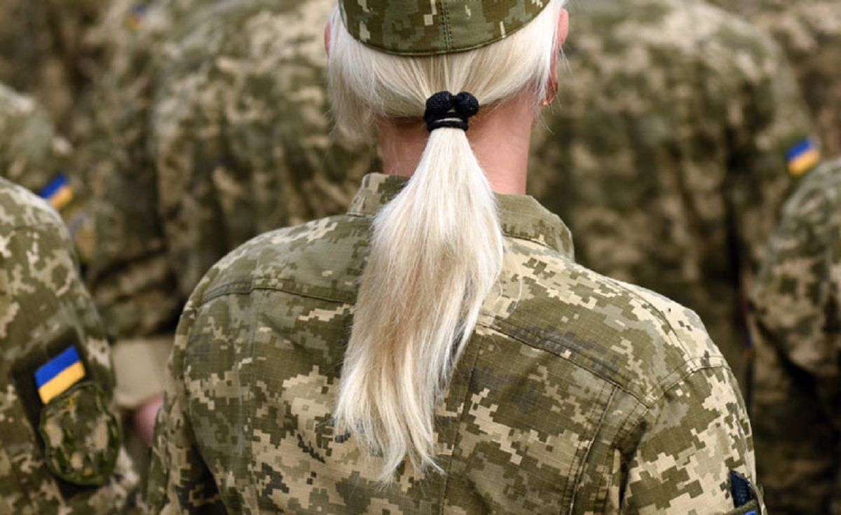 Скільки жінок виконують бойові завдання на фронті