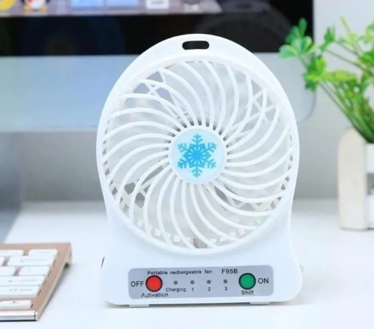 Настільний USB вентилятор Настільний USB вентилятор