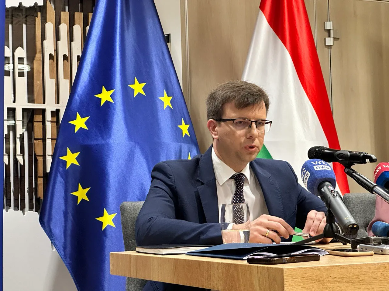 Янош Бока Янош Бока