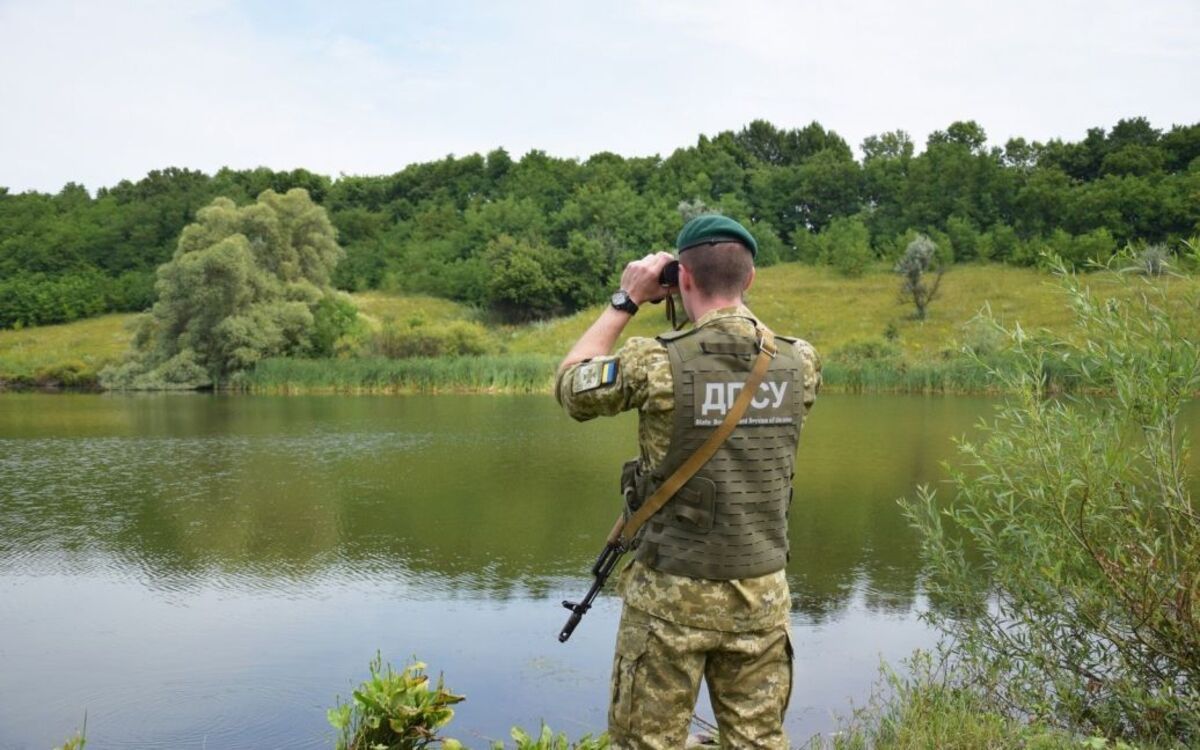 Мужчина, который пытался убежать, душил пограничника, - ГБР об убийстве в Одесской области - 24 Канал