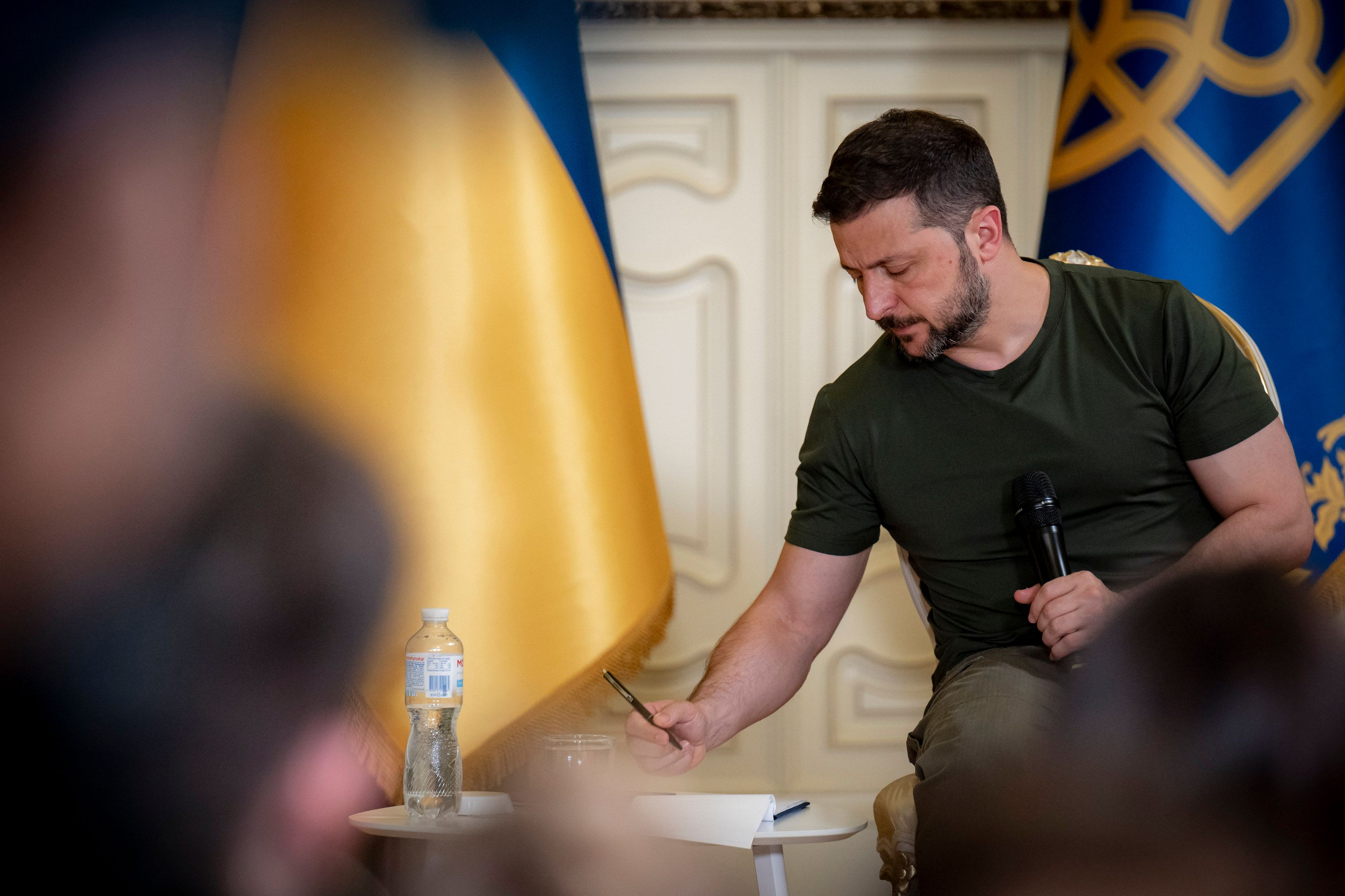 Владимир Зеленский ожидает подписания договоров безопасности еще с несколькими странами Владимир Зеленский ожидает подписания договоров безопасности еще с несколькими странами