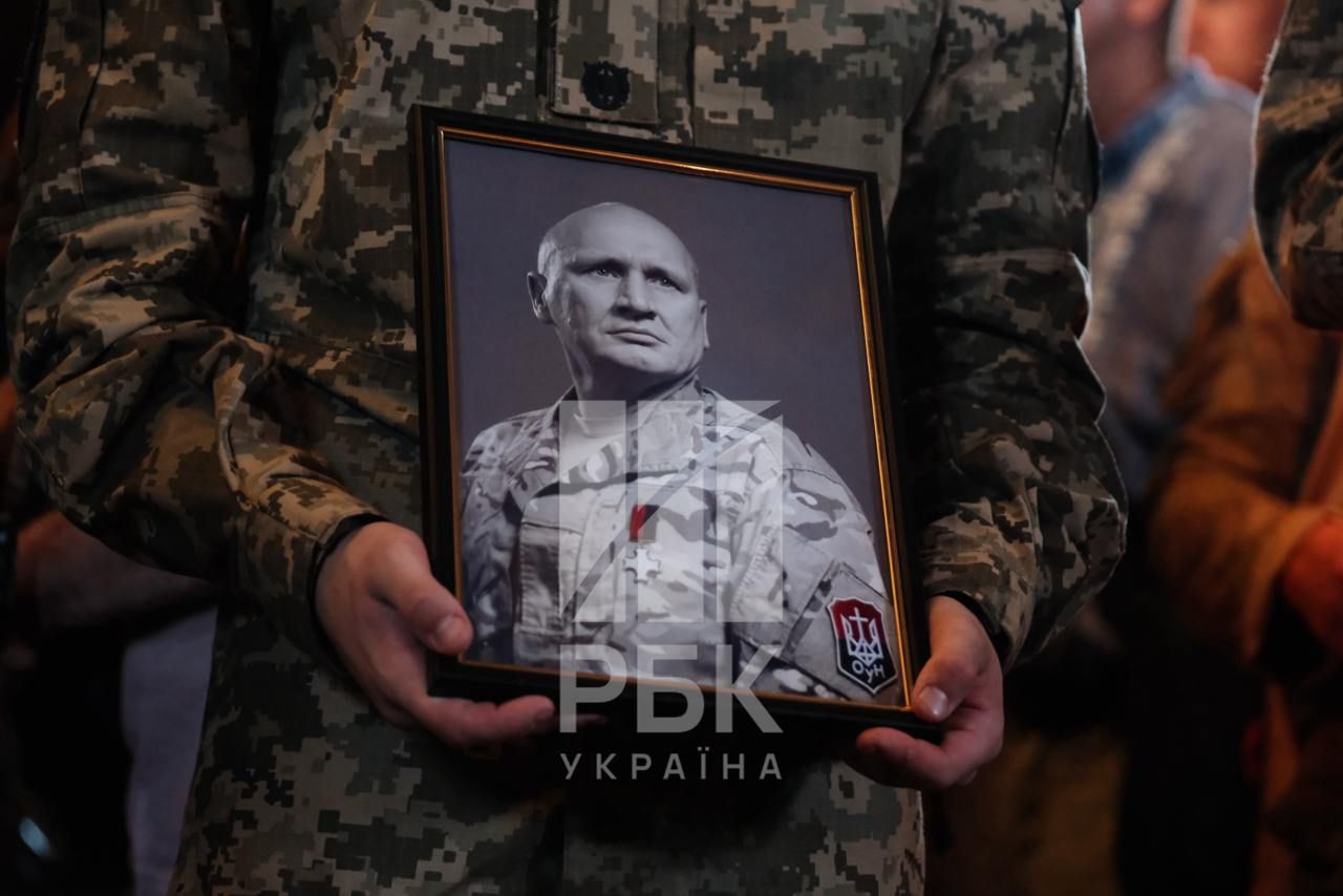 Киевляне попрощались с Николаем Коханивским