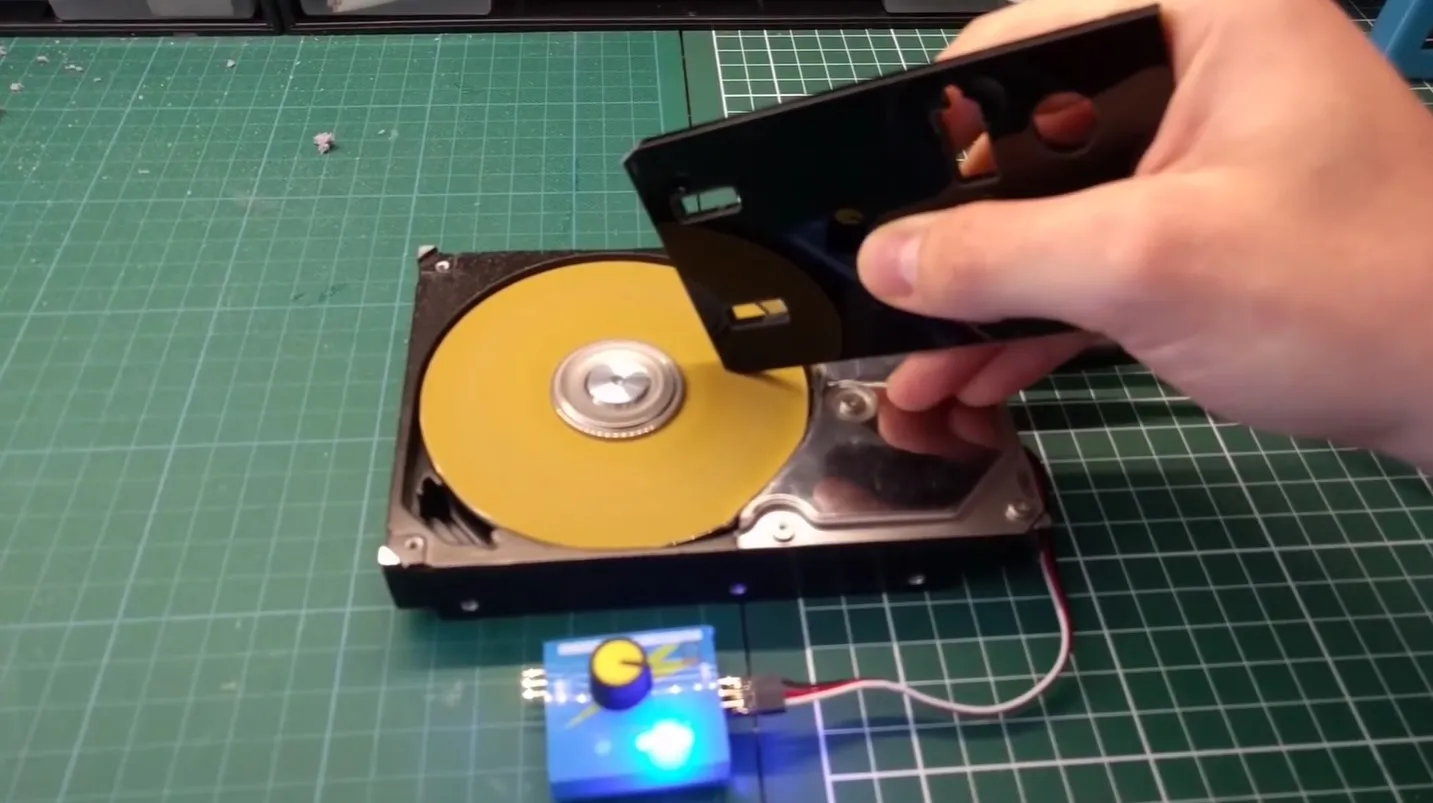 Шлифовальная машинка с HDD Шлифовальная машинка с HDD