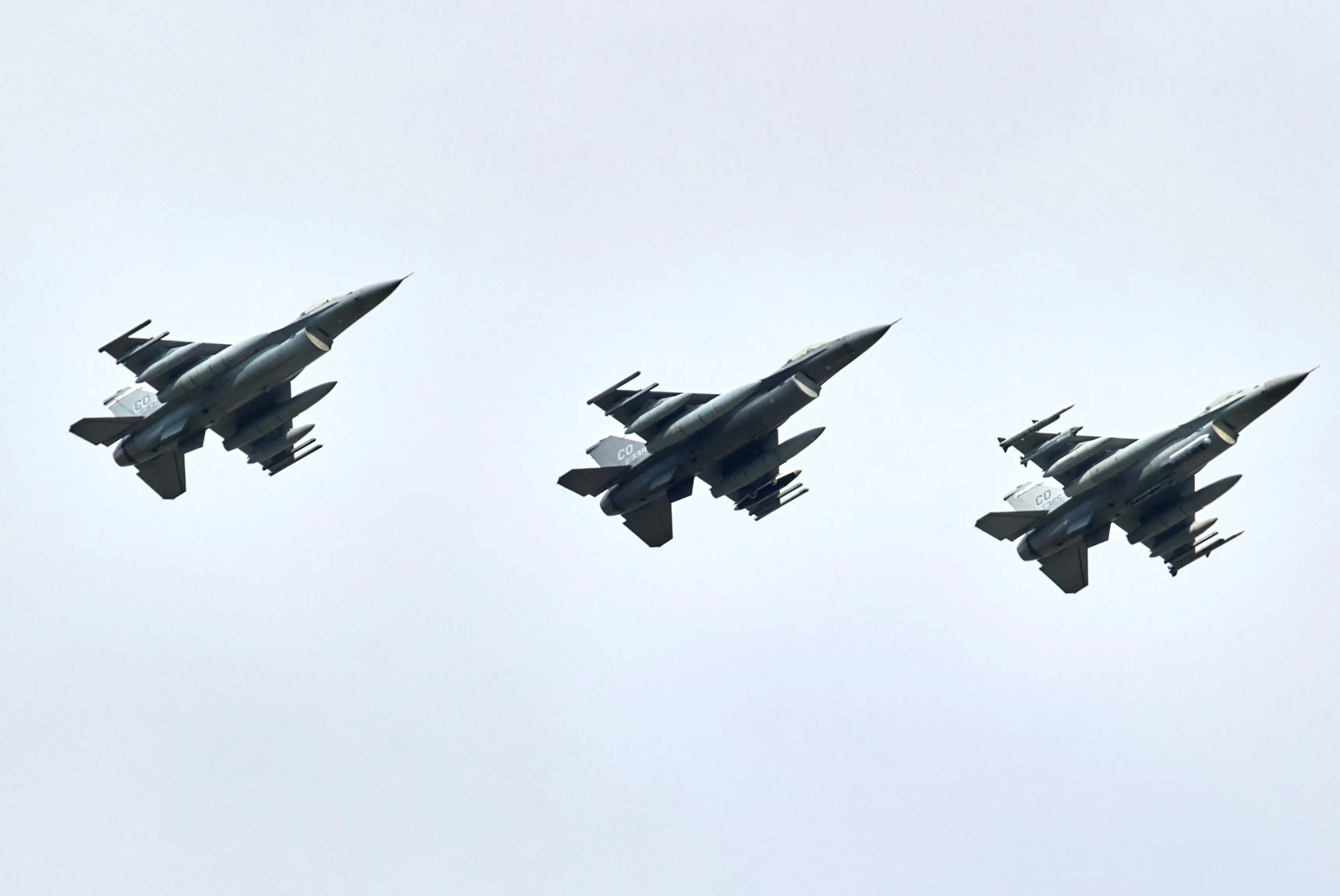 Украина ожидает истребители F-16