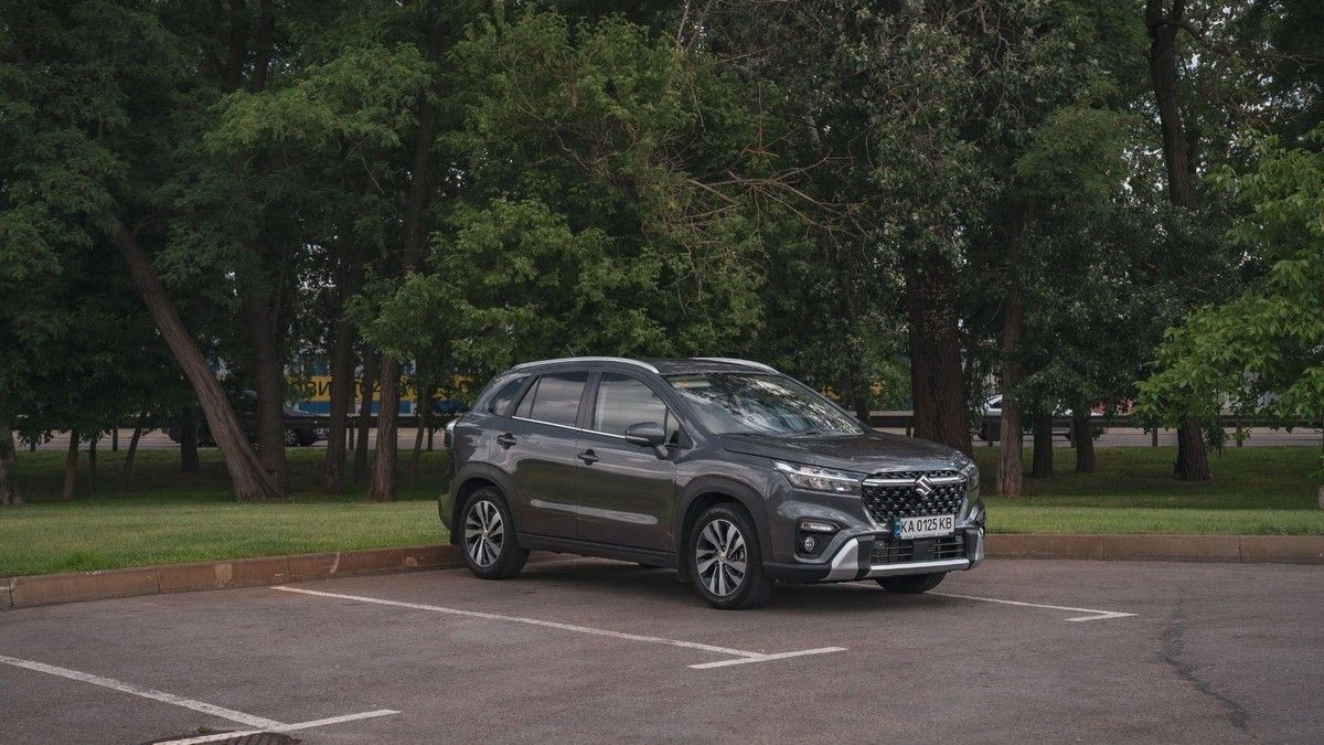 Вчитись паркуватись краще в місцях без інших авто Вчитись паркуватись краще в місцях без інших авто