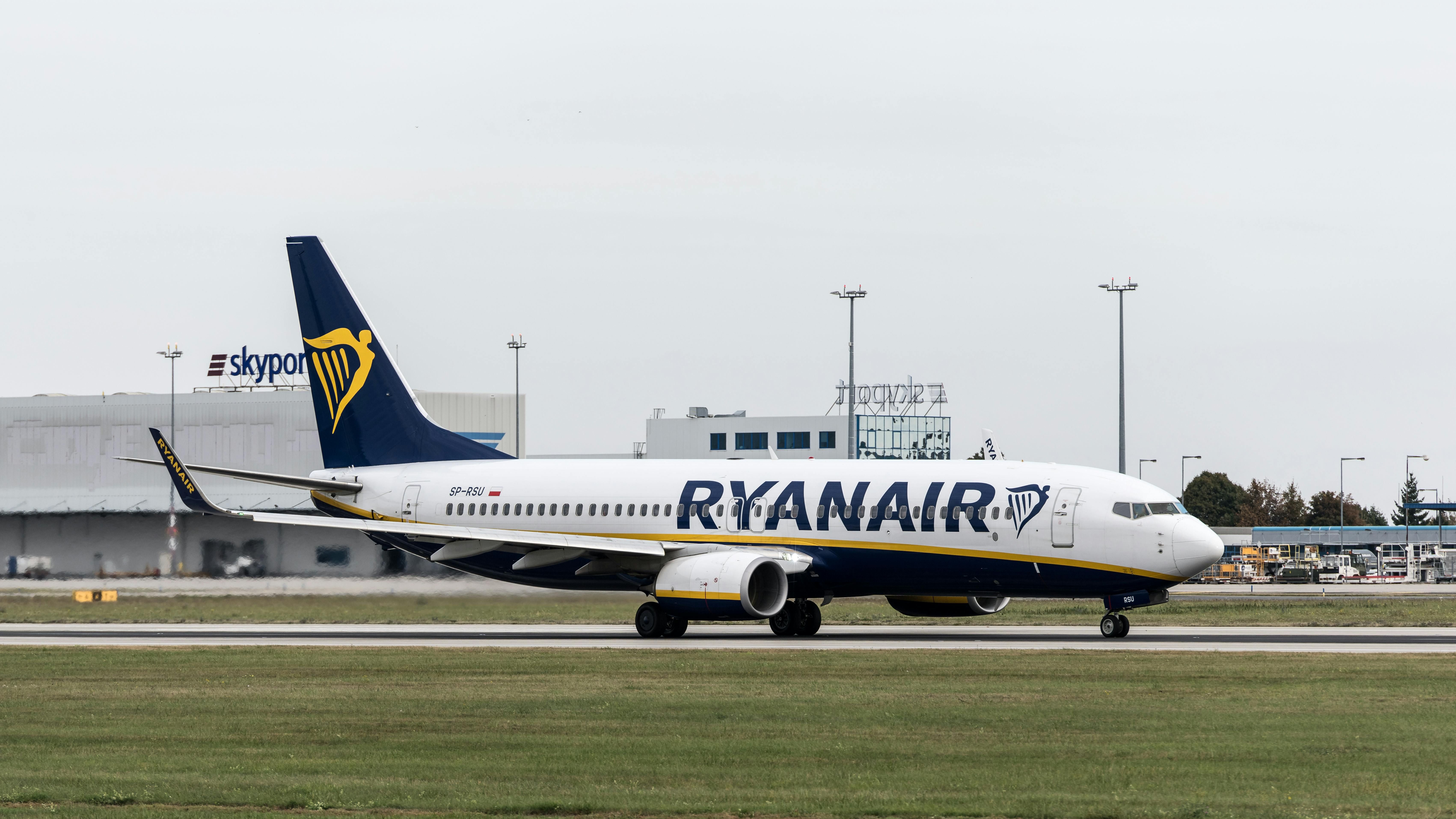 На скільки впали акції Ryanair
