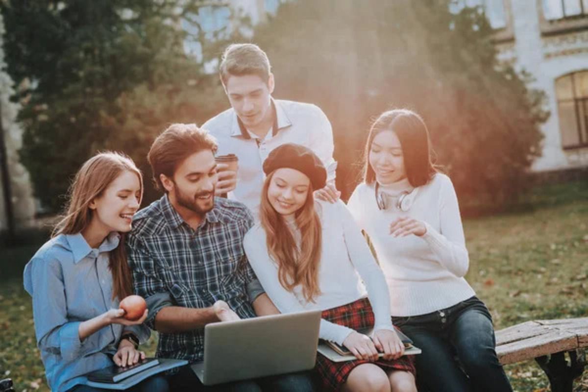 Рейтинг університетів України 2024 - які ЗВО отримали найбільше заяв у перші дні кампанії Рейтинг університетів України 2024 - які ЗВО отримали найбільше заяв у перші дні кампанії