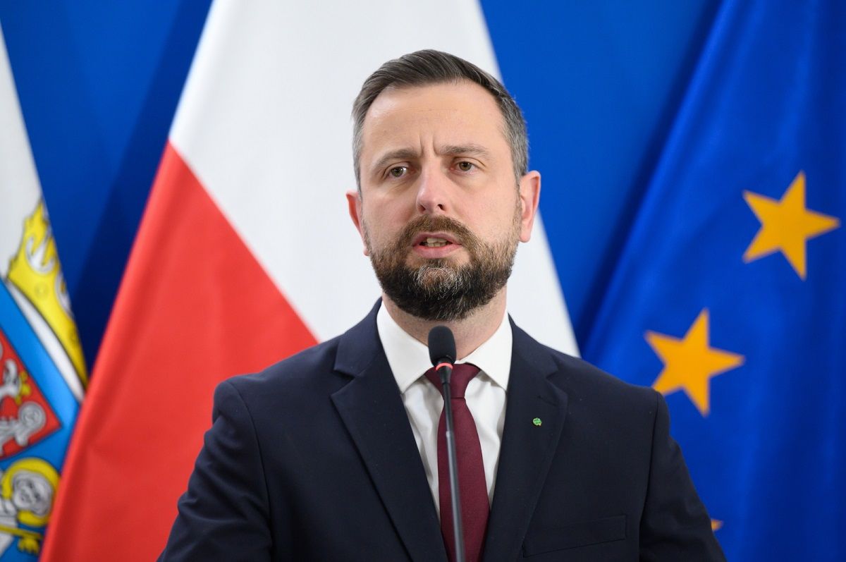 Украина не вступит в ЕС, пока не решат "Волынский вопрос", – министр обороны Польши - 24 Канал Украина не вступит в ЕС, пока не решат "Волынский вопрос", – министр обороны Польши - 24 Канал