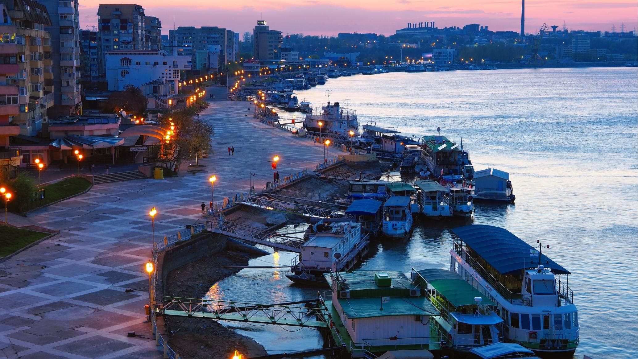 В Румынии ночью объявляли тревогу: местные слышали взрывы - 24 Канал В Румынии ночью объявляли тревогу: местные слышали взрывы - 24 Канал