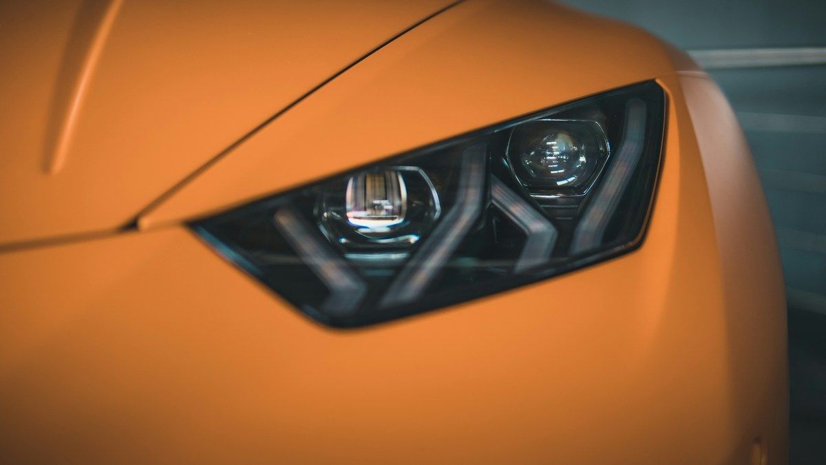 Ford патентує технологію фар, що слідкує за поглядом водія Ford патентує технологію фар, що слідкує за поглядом водія