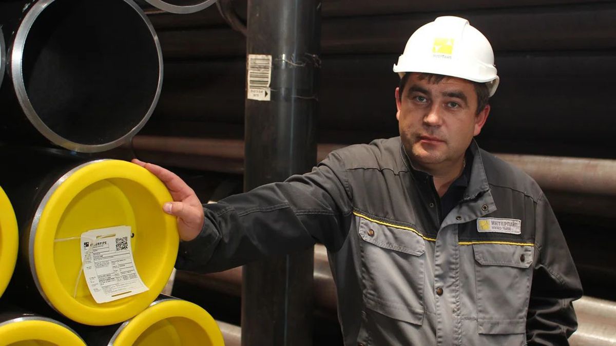 Завод на линии фронта: Интерпайп Пинчука работает несмотря на ежедневные российские обстрелы - 24 Канал Завод на линии фронта: Интерпайп Пинчука работает несмотря на ежедневные российские обстрелы - 24 Канал