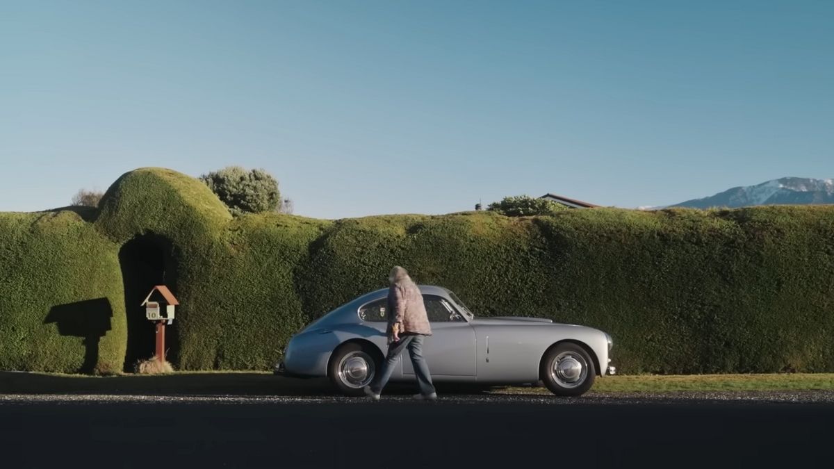 Ferrari 1948 року випуску все ще їздить після реставрації і зміни кольору