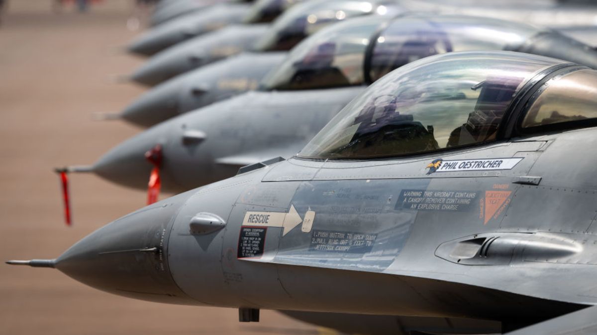 "Зможуть вплинути на динаміку війни": як винищувачі F-16 допоможуть Україні - 24 Канал