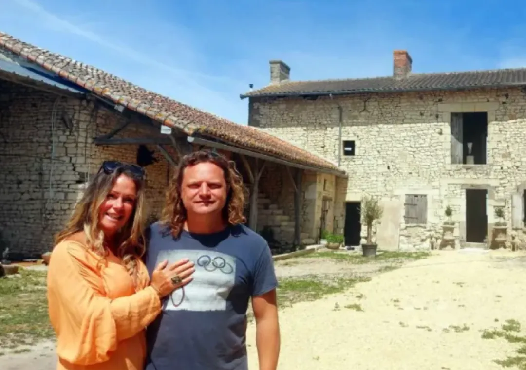 Шон та Лоллі мають тепер власне село Шон та Лоллі мають тепер власне село