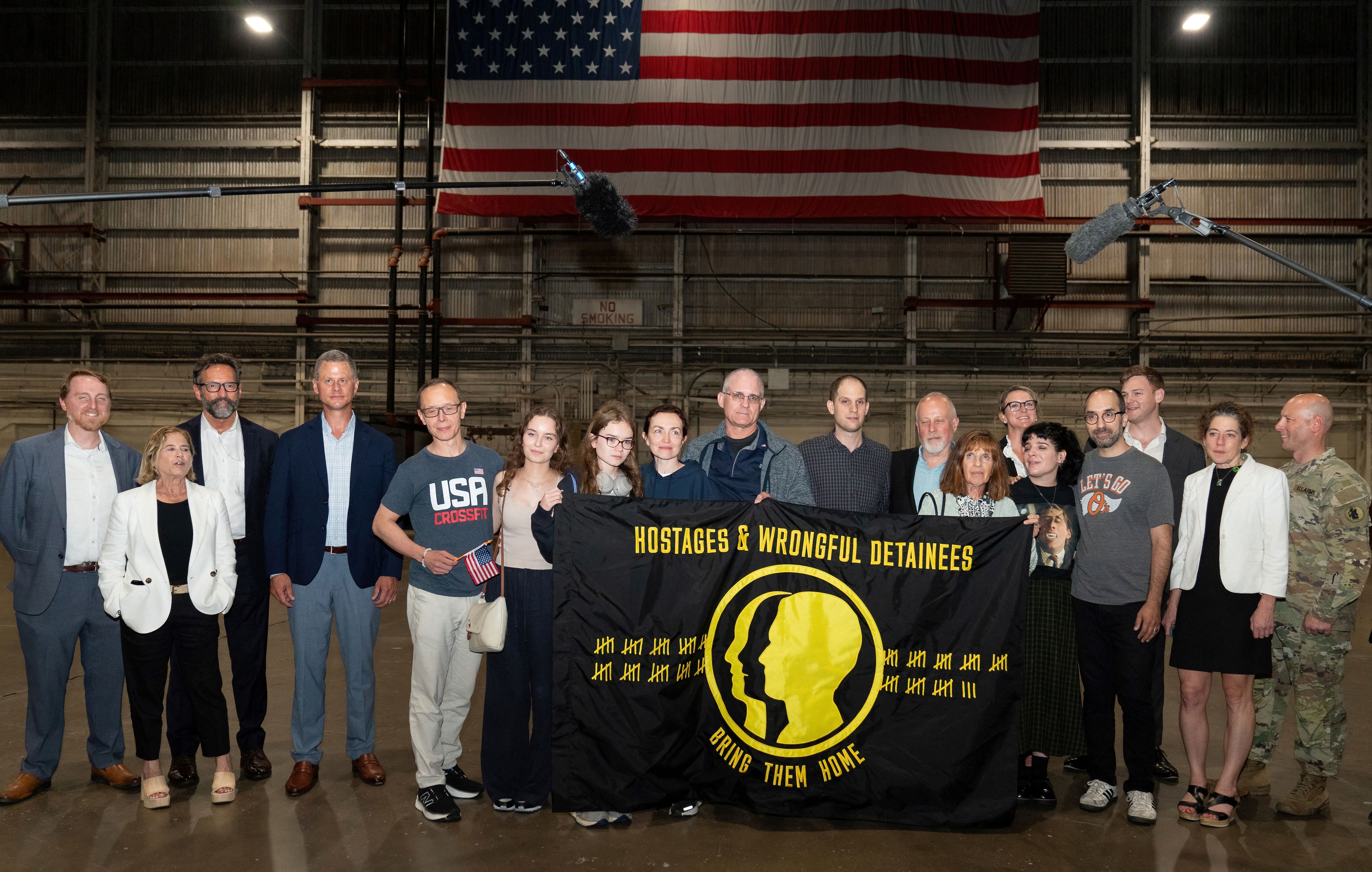 Обмен заключенными между Россией и США - как в Америке реагируют на обмен - 24 Канал Обмен заключенными между Россией и США - как в Америке реагируют на обмен - 24 Канал