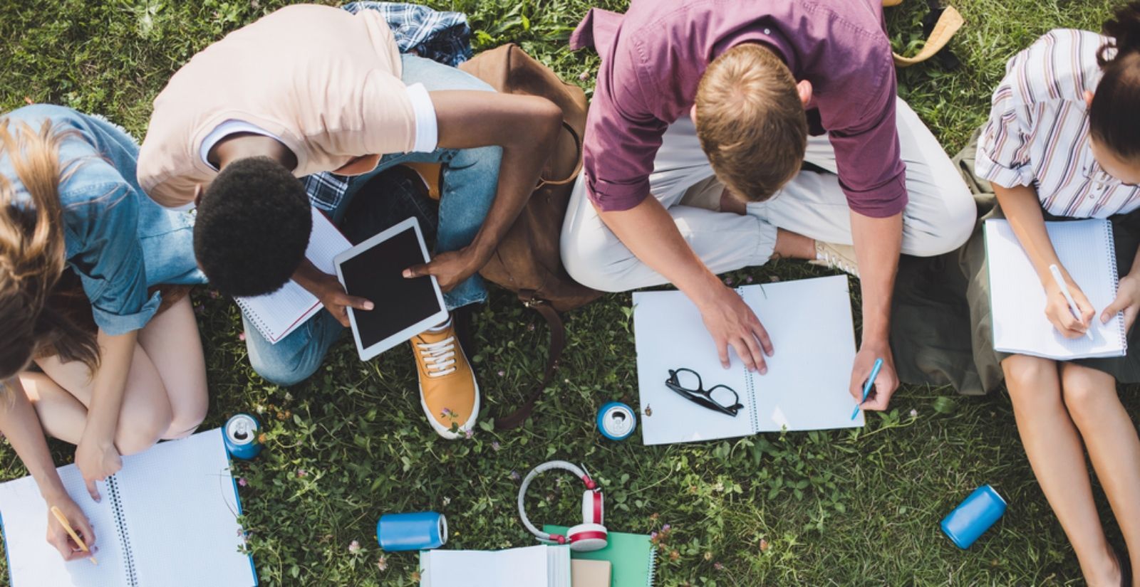 ЄДЕБО працює в звичному режимі, всі вступники мають доступ до особистих кабінетів ЄДЕБО працює в звичному режимі, всі вступники мають доступ до особистих кабінетів