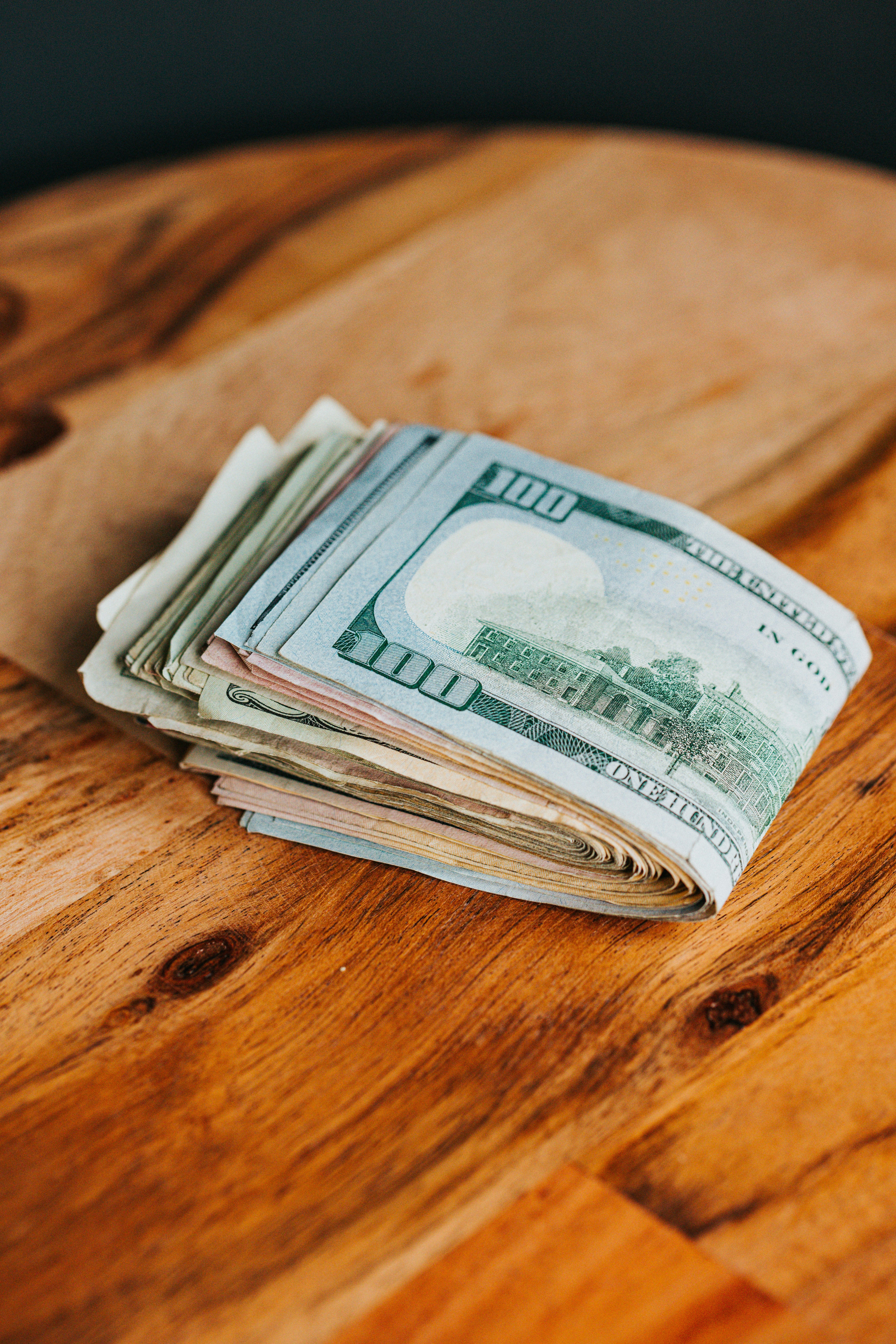 Цена на доллар 8 августа - где стоимость валют опустилась сегодня - какой курс выгодный Цена на доллар 8 августа - где стоимость валют опустилась сегодня - какой курс выгодный