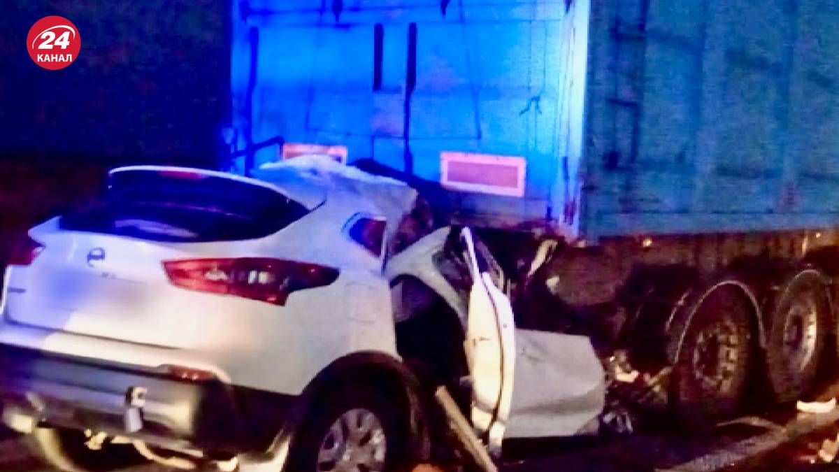 В Одесской области в автокатастрофе погибли мама и дочь В Одесской области в автокатастрофе погибли мама и дочь